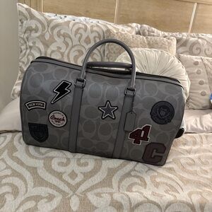 NWT Coach Leather Venturer Bag In Signature Canvas With Patches CCG42 Grey
